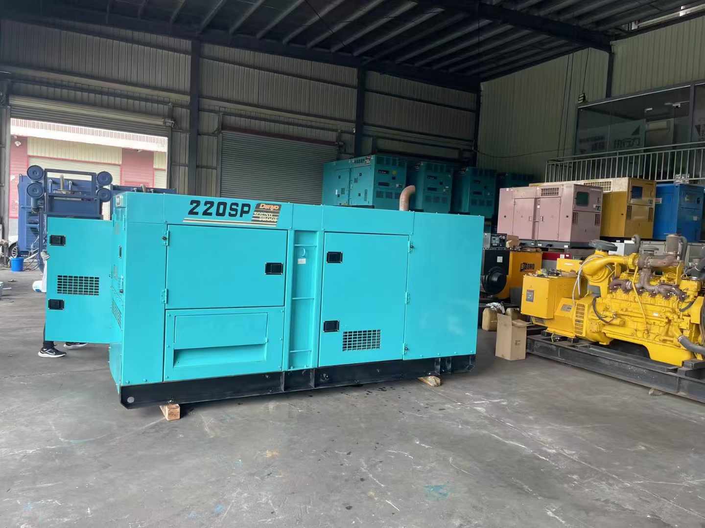 雨湖800kW 柴油发电机的输出电流波动范围是多少？