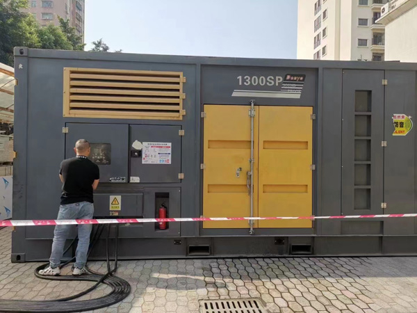 雨湖500KW发电机组冬季应该配多大的启动电瓶？